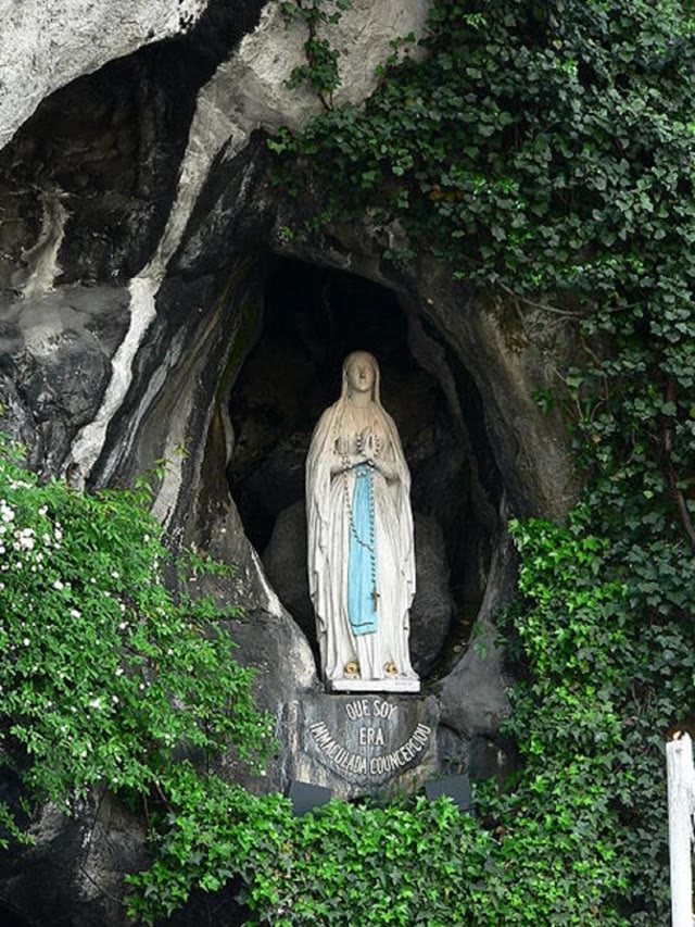Nuestra Señora de Lourdes