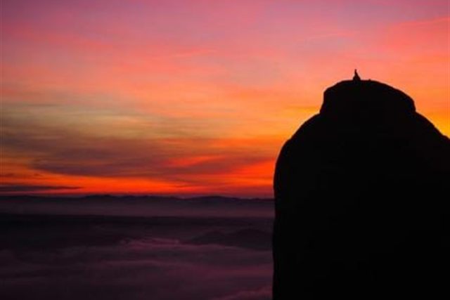 Ciel rouge au sommet